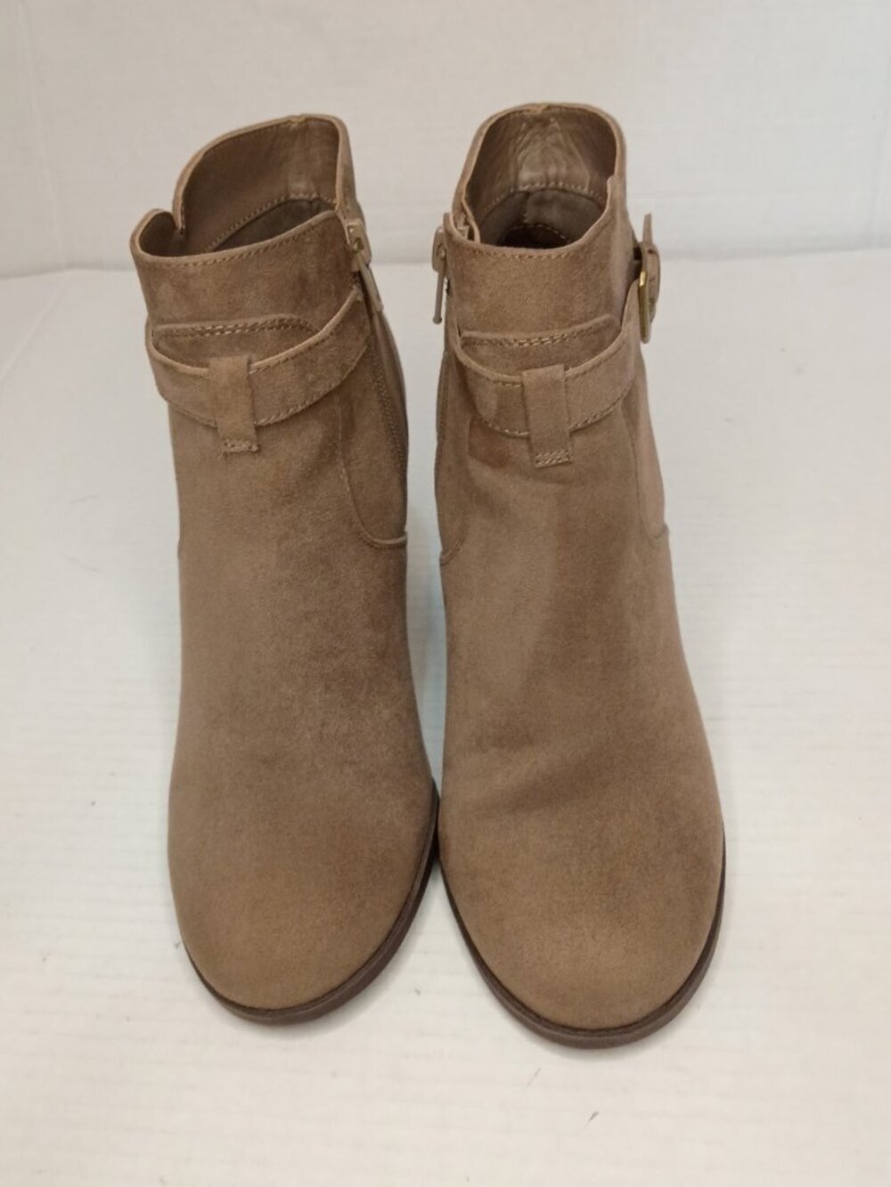 Market & Spruce Beige Suede Ankle Booties Women's Size 8